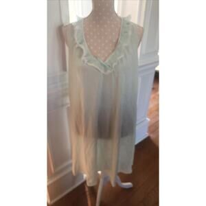 Vintage Vanity Fair Pastel Green Sleeveless Short Nightgown Ruffles Size Medium